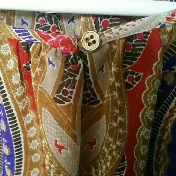 New York and Company sheer blouse - Picture 3 of 6